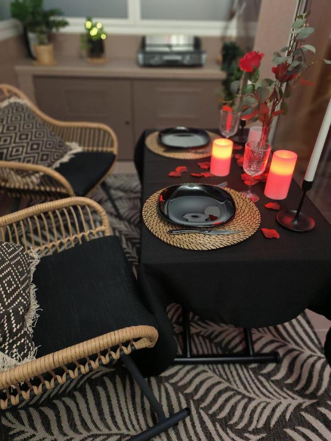 La Loveroom Bdsm De Nice " La Chambre Luxe Des Desirs " Bagian luar foto